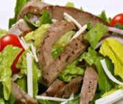 Salade de bifteck à l'asiatique